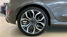 Ford Fiesta 1.0 EcoBoost Hybrid mHEV 125 ST-Line Vignale 5dr Petrol Hatchback